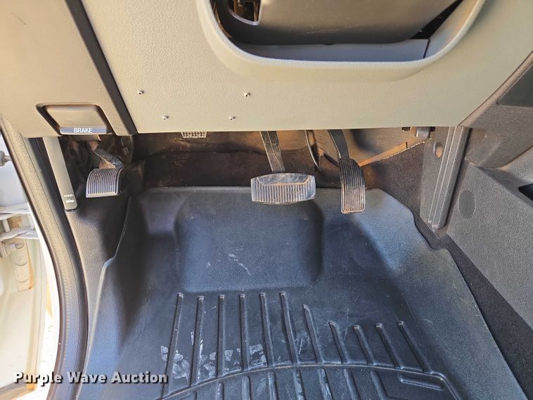 image for item EU3629 2011 Ford F350 Super Duty SuperCab utility bed pickup truck