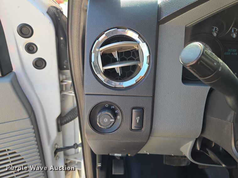 image for item EU3629 2011 Ford F350 Super Duty SuperCab utility bed pickup truck