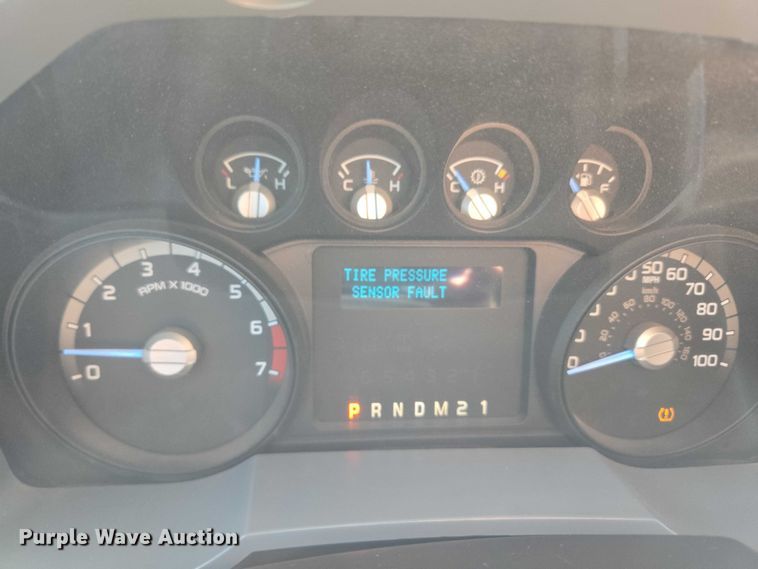 image for item EU3629 2011 Ford F350 Super Duty SuperCab utility bed pickup truck