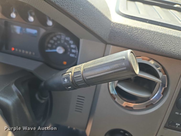 image for item EU3629 2011 Ford F350 Super Duty SuperCab utility bed pickup truck