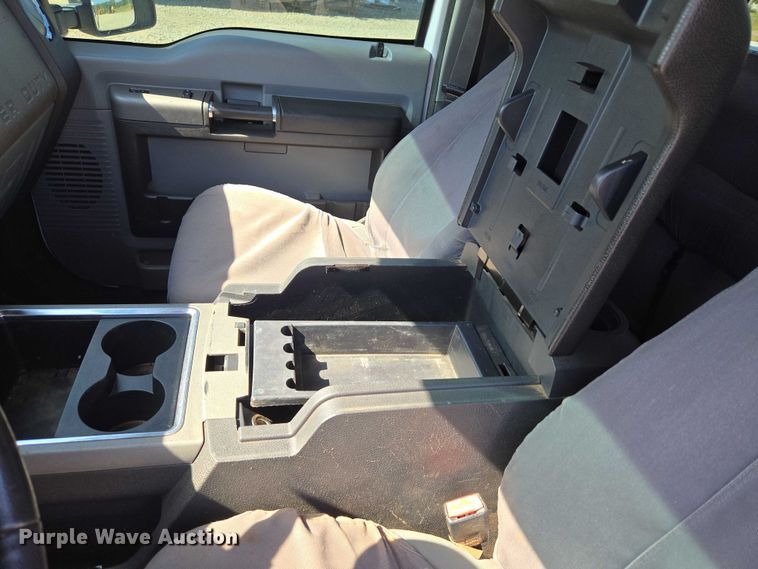 image for item EU3629 2011 Ford F350 Super Duty SuperCab utility bed pickup truck