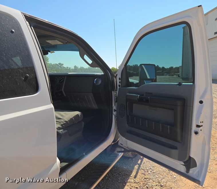 image for item EU3629 2011 Ford F350 Super Duty SuperCab utility bed pickup truck