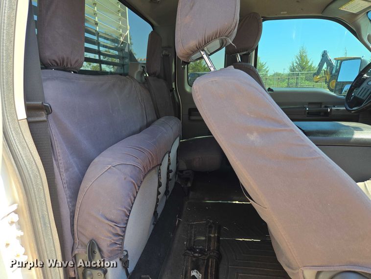 image for item EU3629 2011 Ford F350 Super Duty SuperCab utility bed pickup truck