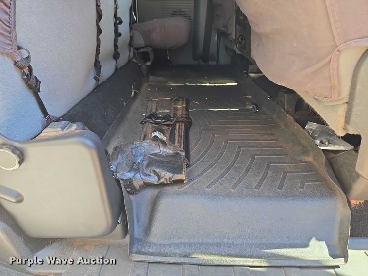 image for item EU3629 2011 Ford F350 Super Duty SuperCab utility bed pickup truck