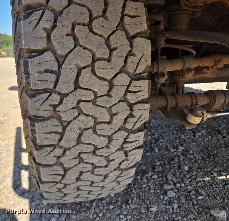 image for item EU3629 2011 Ford F350 Super Duty SuperCab utility bed pickup truck