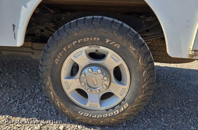 image for item EU3629 2011 Ford F350 Super Duty SuperCab utility bed pickup truck