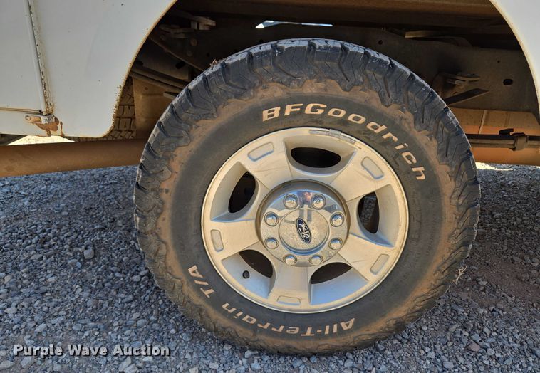 image for item EU3629 2011 Ford F350 Super Duty SuperCab utility bed pickup truck