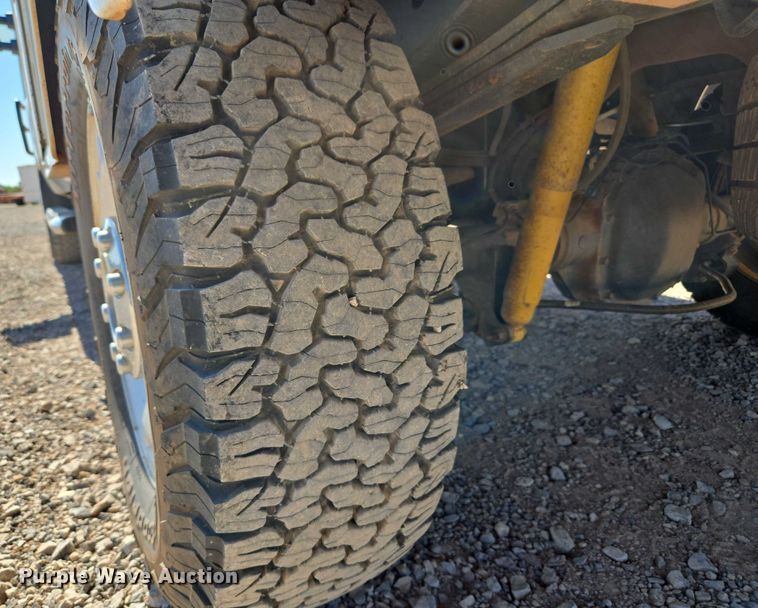 image for item EU3629 2011 Ford F350 Super Duty SuperCab utility bed pickup truck