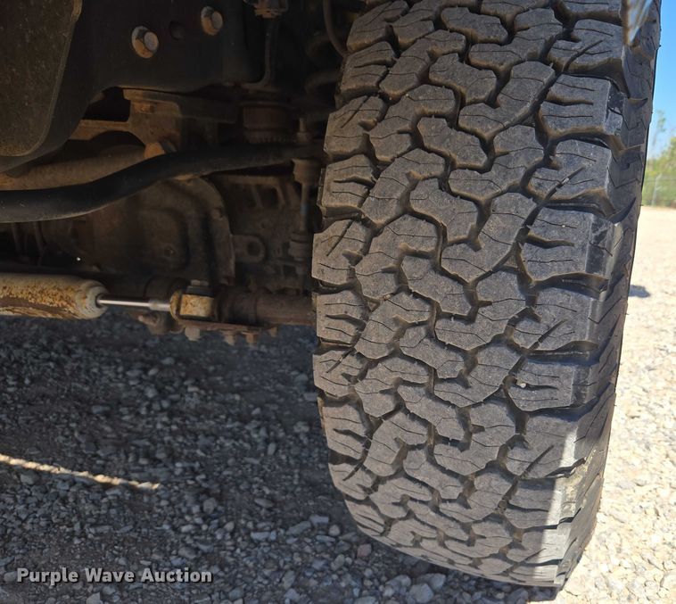 image for item EU3629 2011 Ford F350 Super Duty SuperCab utility bed pickup truck