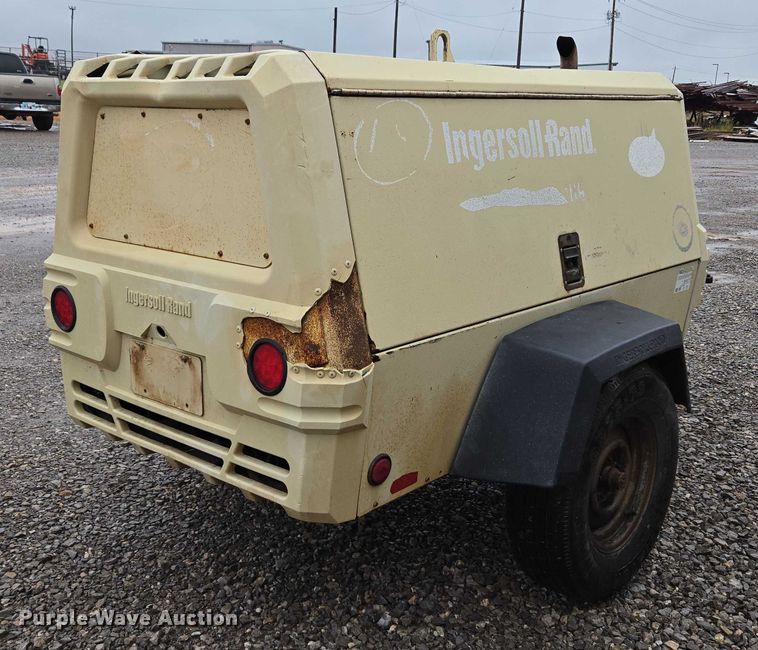 image for item EU3633 2005 Ingersoll Rand P185WIR air compressor