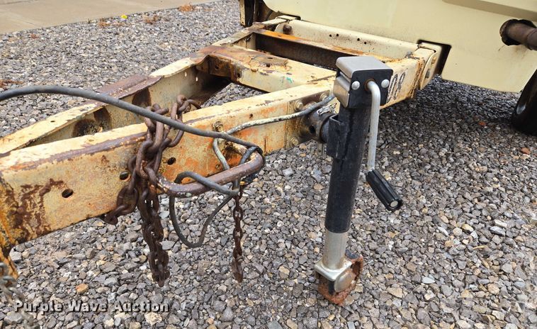 image for item EU3633 2005 Ingersoll Rand P185WIR air compressor