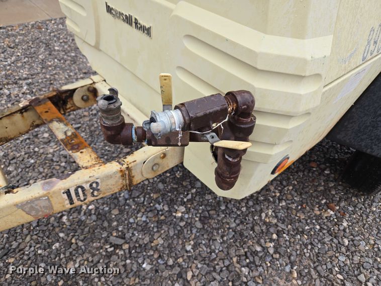 image for item EU3633 2005 Ingersoll Rand P185WIR air compressor