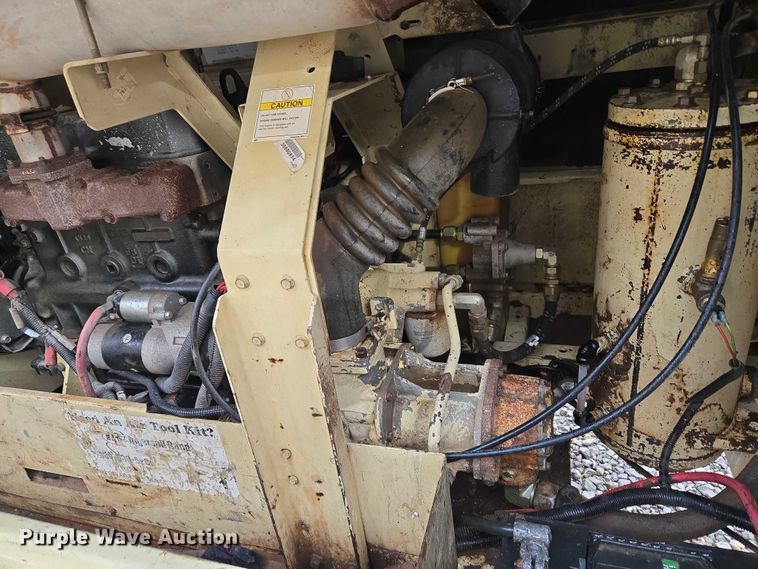 image for item EU3633 2005 Ingersoll Rand P185WIR air compressor