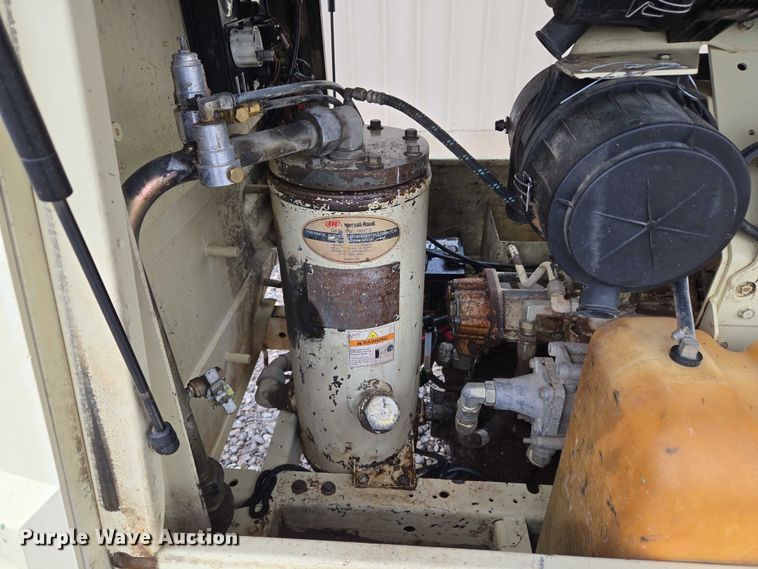 image for item EU3633 2005 Ingersoll Rand P185WIR air compressor