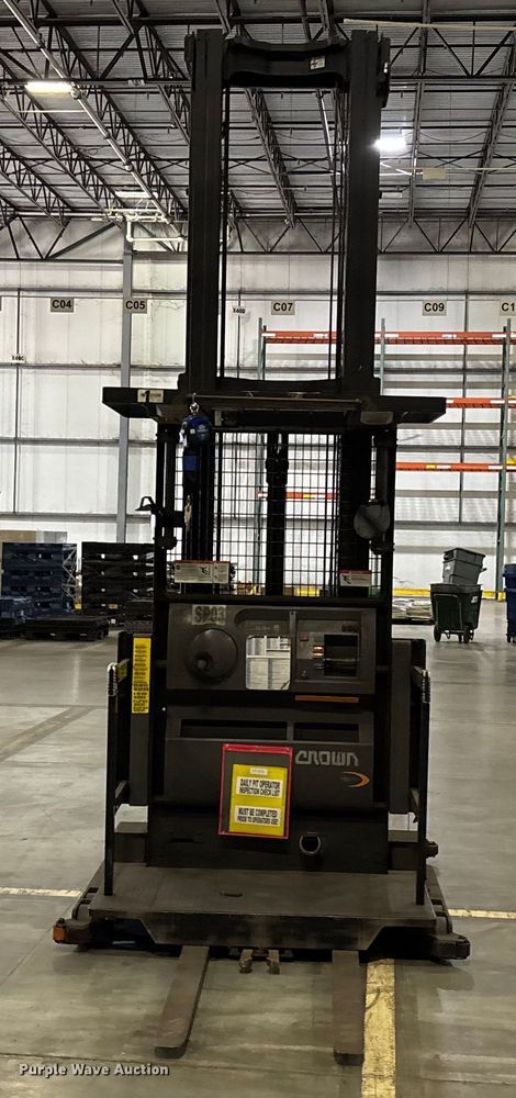 image for item EU4504 2017 Crown SP4050-30 order picker