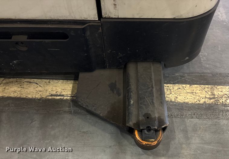 image for item EU4504 2017 Crown SP4050-30 order picker