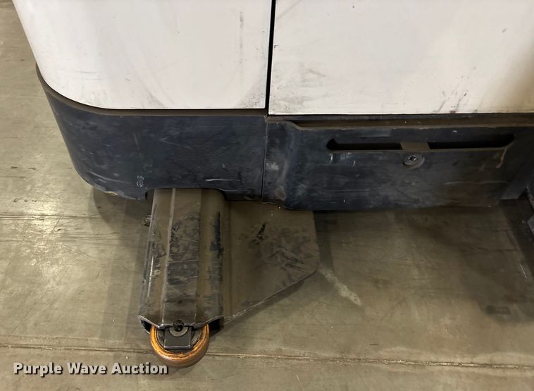 image for item EU4504 2017 Crown SP4050-30 order picker