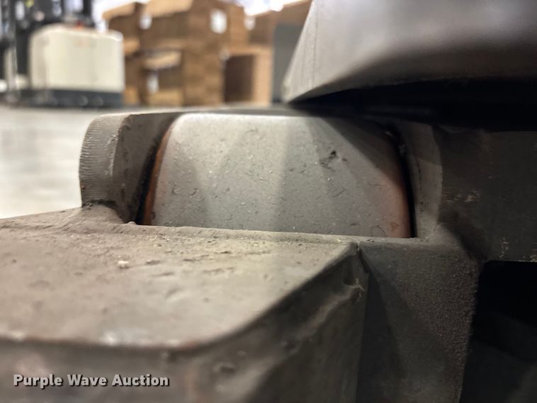 image for item EU4504 2017 Crown SP4050-30 order picker