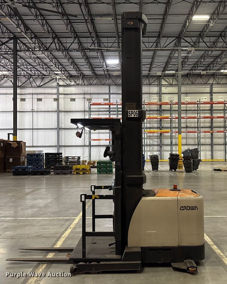 image for item EU4505 2017 Crown SP4050-30 order picker