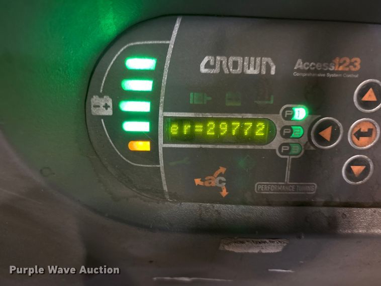 image for item EU4505 2017 Crown SP4050-30 order picker