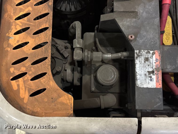 image for item EU4505 2017 Crown SP4050-30 order picker