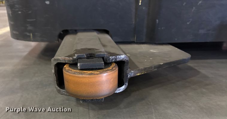 image for item EU4505 2017 Crown SP4050-30 order picker