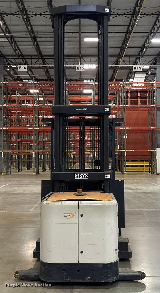 image for item EU4506 2017 Crown SP4050-30 order picker