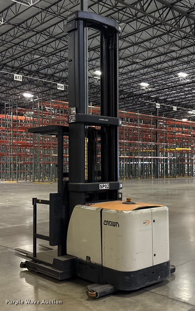 image for item EU4506 2017 Crown SP4050-30 order picker