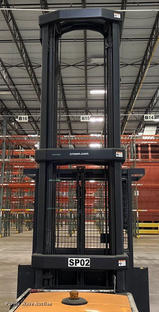 image for item EU4506 2017 Crown SP4050-30 order picker