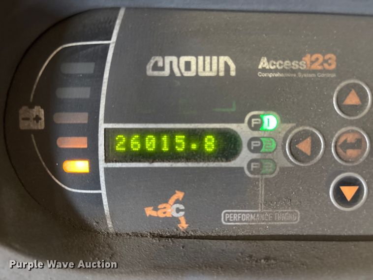 image for item EU4506 2017 Crown SP4050-30 order picker