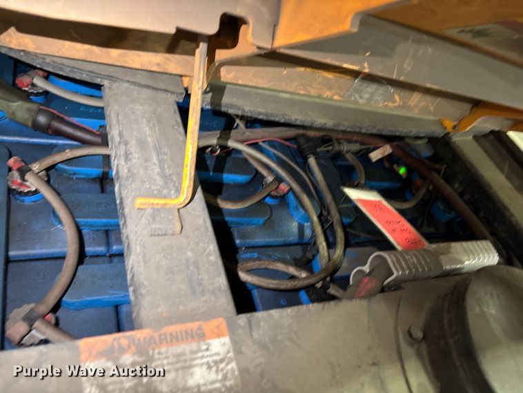 image for item EU4506 2017 Crown SP4050-30 order picker