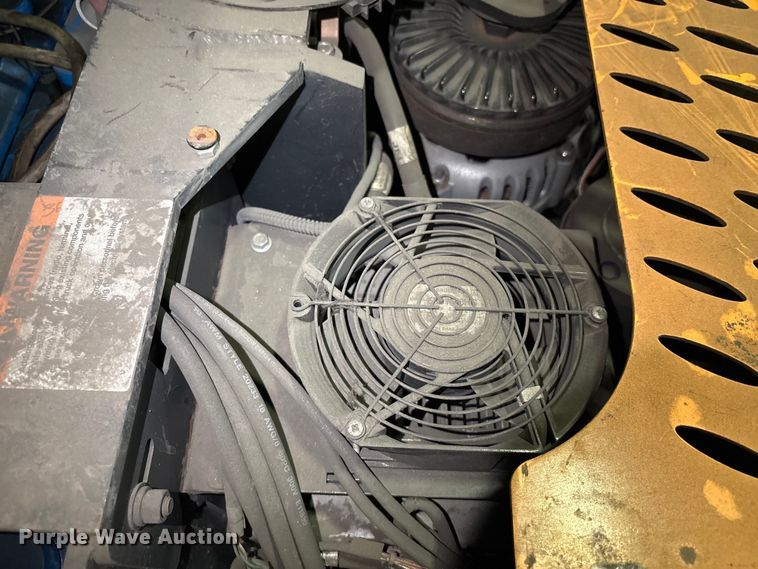 image for item EU4506 2017 Crown SP4050-30 order picker