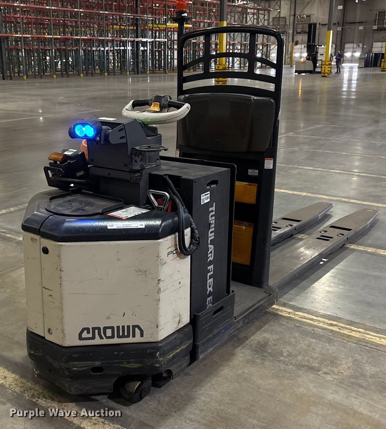 image for item EU4507 2020 Crown PC4500-80 pallet jack