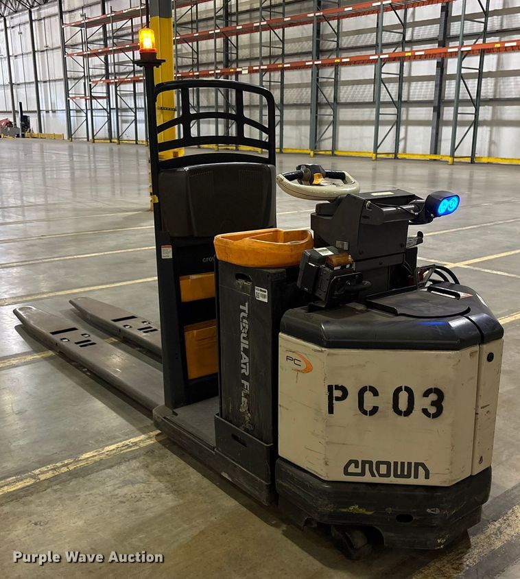 image for item EU4507 2020 Crown PC4500-80 pallet jack