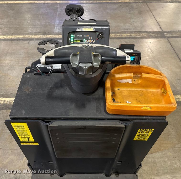 image for item EU4507 2020 Crown PC4500-80 pallet jack