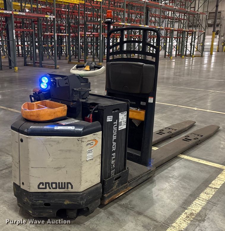 image for item EU4508 2020 Crown PC4500-80 pallet jack