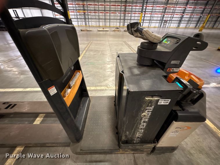 image for item EU4508 2020 Crown PC4500-80 pallet jack