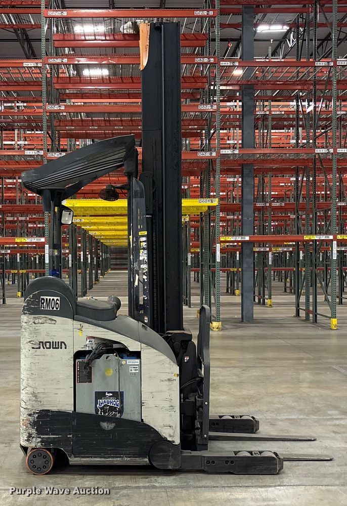 image for item EU4510 2017 Crown RM6095S-45 reach truck