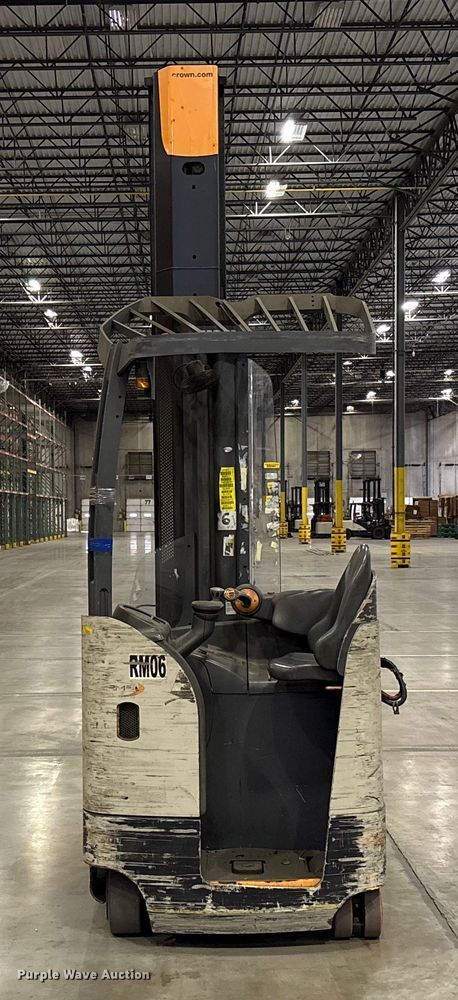 image for item EU4510 2017 Crown RM6095S-45 reach truck