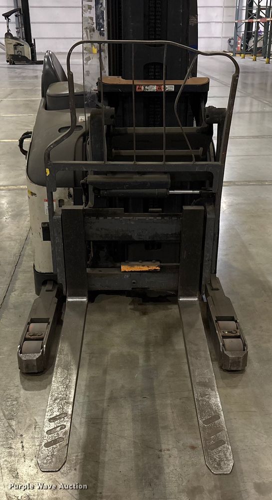 image for item EU4510 2017 Crown RM6095S-45 reach truck