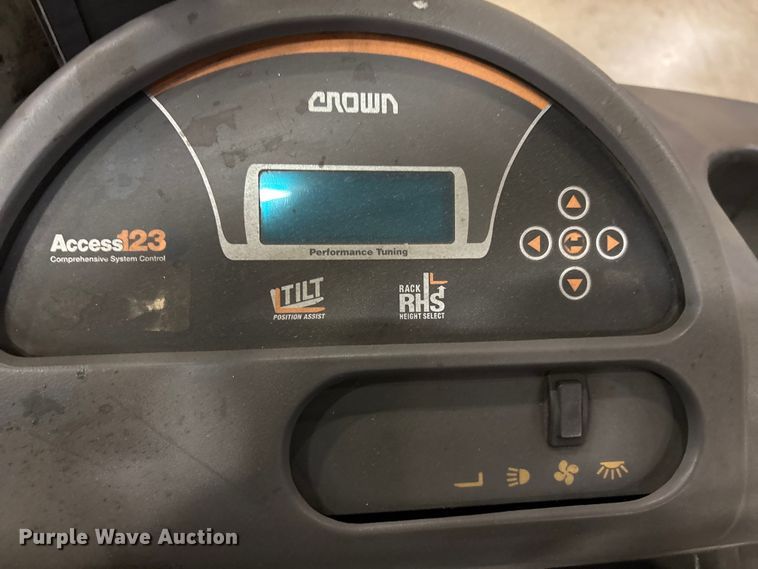 image for item EU4510 2017 Crown RM6095S-45 reach truck