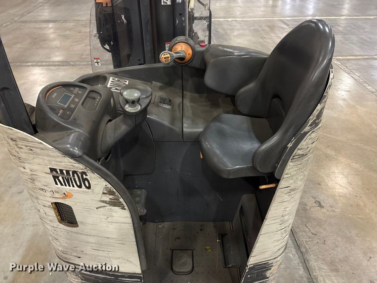 image for item EU4510 2017 Crown RM6095S-45 reach truck