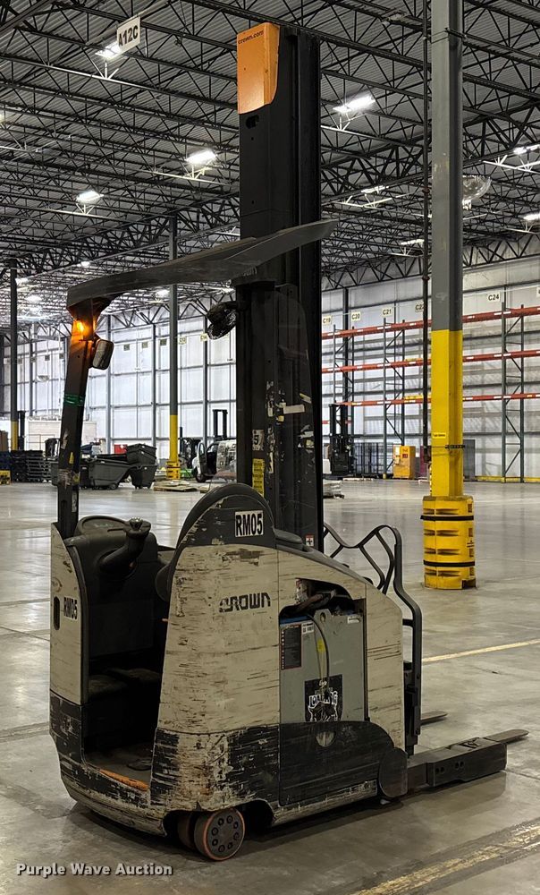 image for item EU4511 2017 Crown RM6095S-45  reach truck