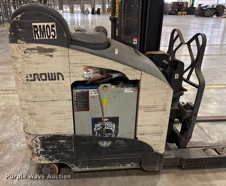 image for item EU4511 2017 Crown RM6095S-45  reach truck