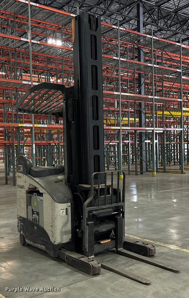 image for item EU4513 2017 Crown RM6095S-45 reach truck