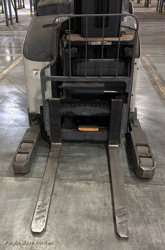 image for item EU4513 2017 Crown RM6095S-45 reach truck