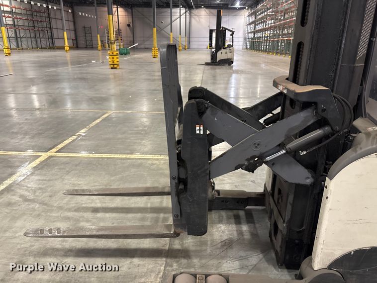 image for item EU4513 2017 Crown RM6095S-45 reach truck