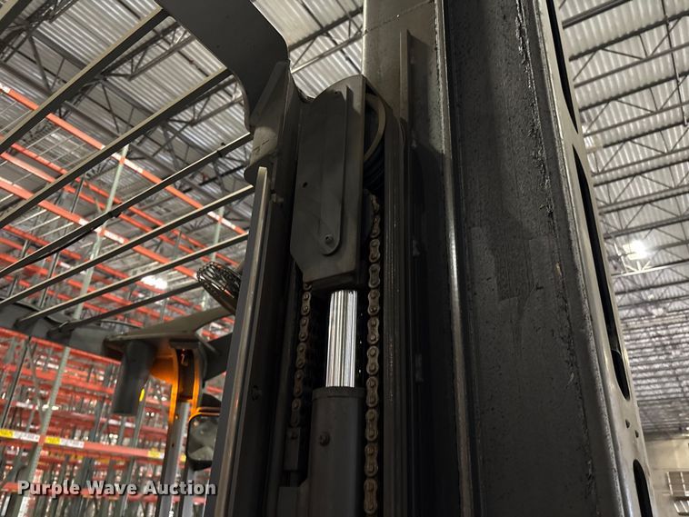 image for item EU4513 2017 Crown RM6095S-45 reach truck