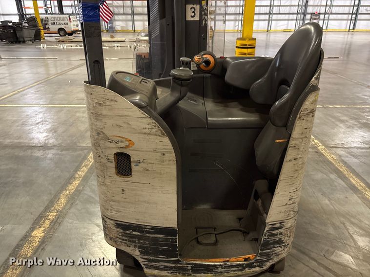 image for item EU4513 2017 Crown RM6095S-45 reach truck