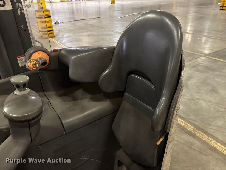 image for item EU4513 2017 Crown RM6095S-45 reach truck